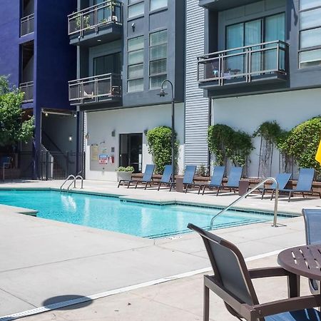 Vibrant 2 Story Apt 10 Min Walk To Uptown With Parking Apartamento Charlotte Exterior foto