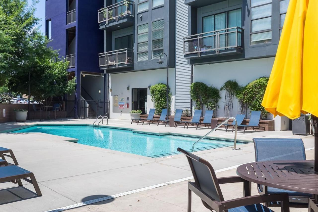 Vibrant 2 Story Apt 10 Min Walk To Uptown With Parking Apartamento Charlotte Exterior foto