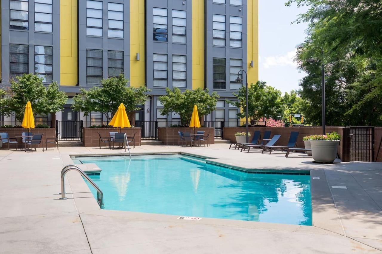 Vibrant 2 Story Apt 10 Min Walk To Uptown With Parking Apartamento Charlotte Exterior foto